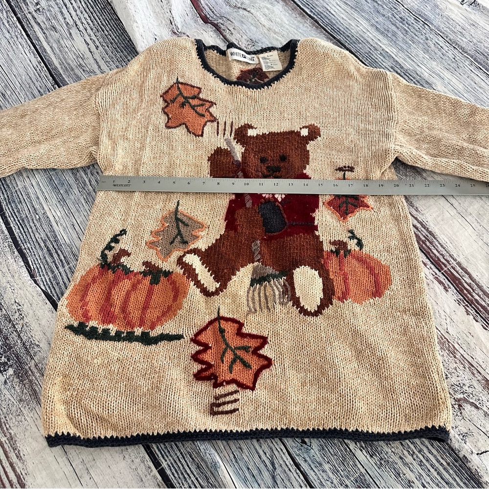 Vintage White Stag Cozy Bear Raking Leaves Oversized Sweater - Picture 7 of 8